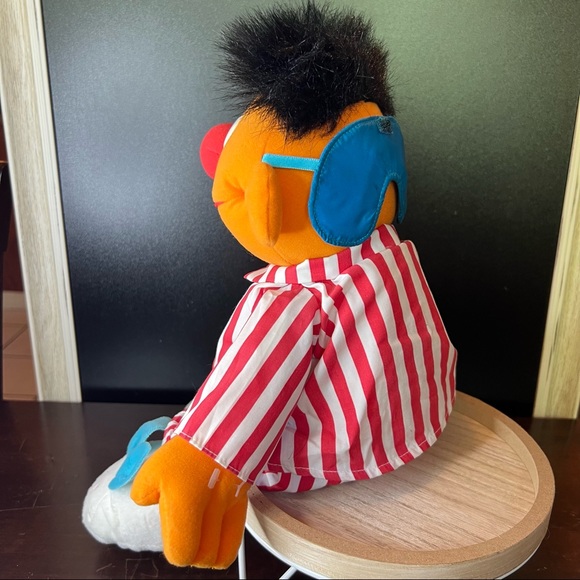 1996 TYCO Sing and Snore Ernie - Picture 2 of 7